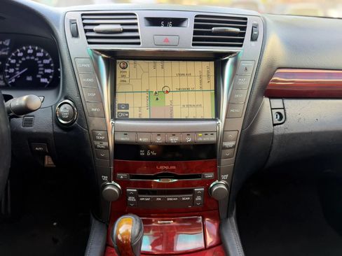 Used 2008 Lexus LS 460 RWD image 22