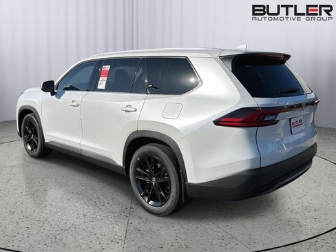 New 2026 Toyota Grand Highlander FWD image 4
