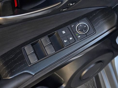 Used 2022 Lexus IS 300 AWD w/ Premium Package image 12