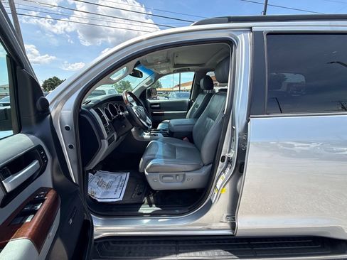 Used 2014 Toyota Sequoia Platinum RWD image 10