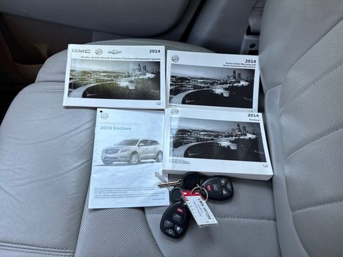 Used 2014 Buick Enclave Premium AWD/4WD image 37