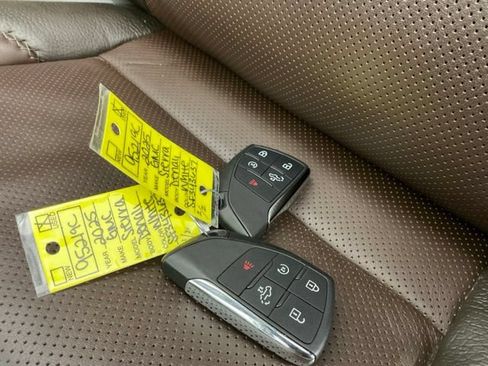 Used 2025 GMC Sierra 2500 Denali w/ Denali Reserve Package AWD/4WD image 57