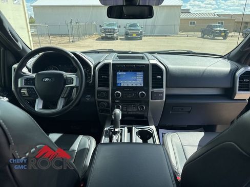 Used 2017 Ford F150 Lariat w/ Equipment Group 502A Luxury AWD/4WD image 18