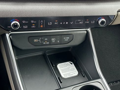 New 2026 Kia Carnival SX FWD image 17