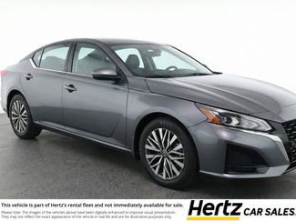 Used 2025 Nissan Altima 2.5 SV FWD video 1