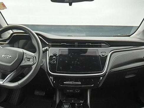 Used 2023 Chevrolet Bolt EUV LT w/ Driver Confidence Package FWD image 18