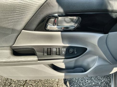 Used 2016 Honda Accord LX image 17