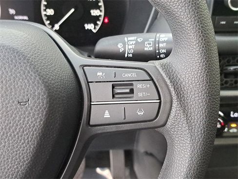 Certified 2023 Honda HR-V LX image 23
