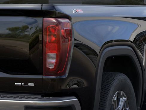 New 2026 GMC Sierra 1500 SLE image 11