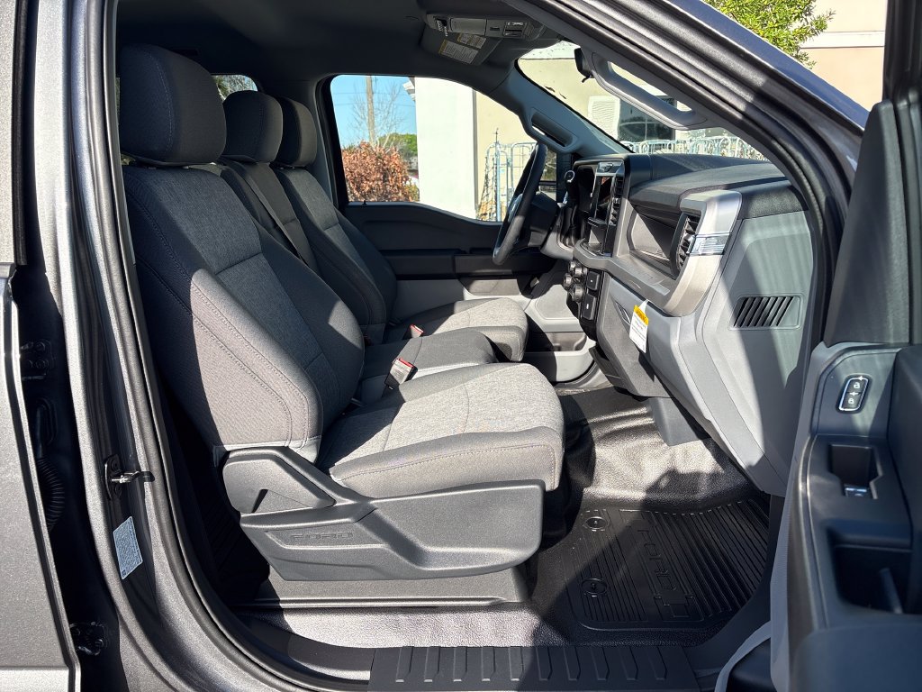 New 2026 Ford F250 XL w/ XL Off-Road Package AWD/4WD image 5