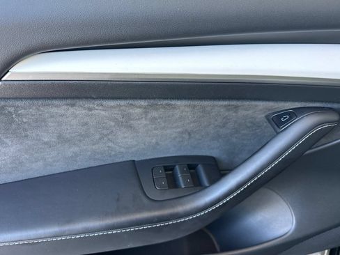 Used 2023 Tesla Model 3 Standard Range RWD image 11