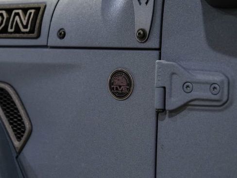 Used 2025 Jeep Wrangler Unlimited Rubicon w/ Technology Group image 78