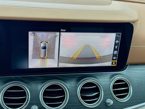 Used 2019 Mercedes-Benz E 450 4MATIC Wagon image 10