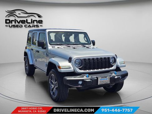 Used 2024 Jeep Wrangler Unlimited AWD/4WD image 7