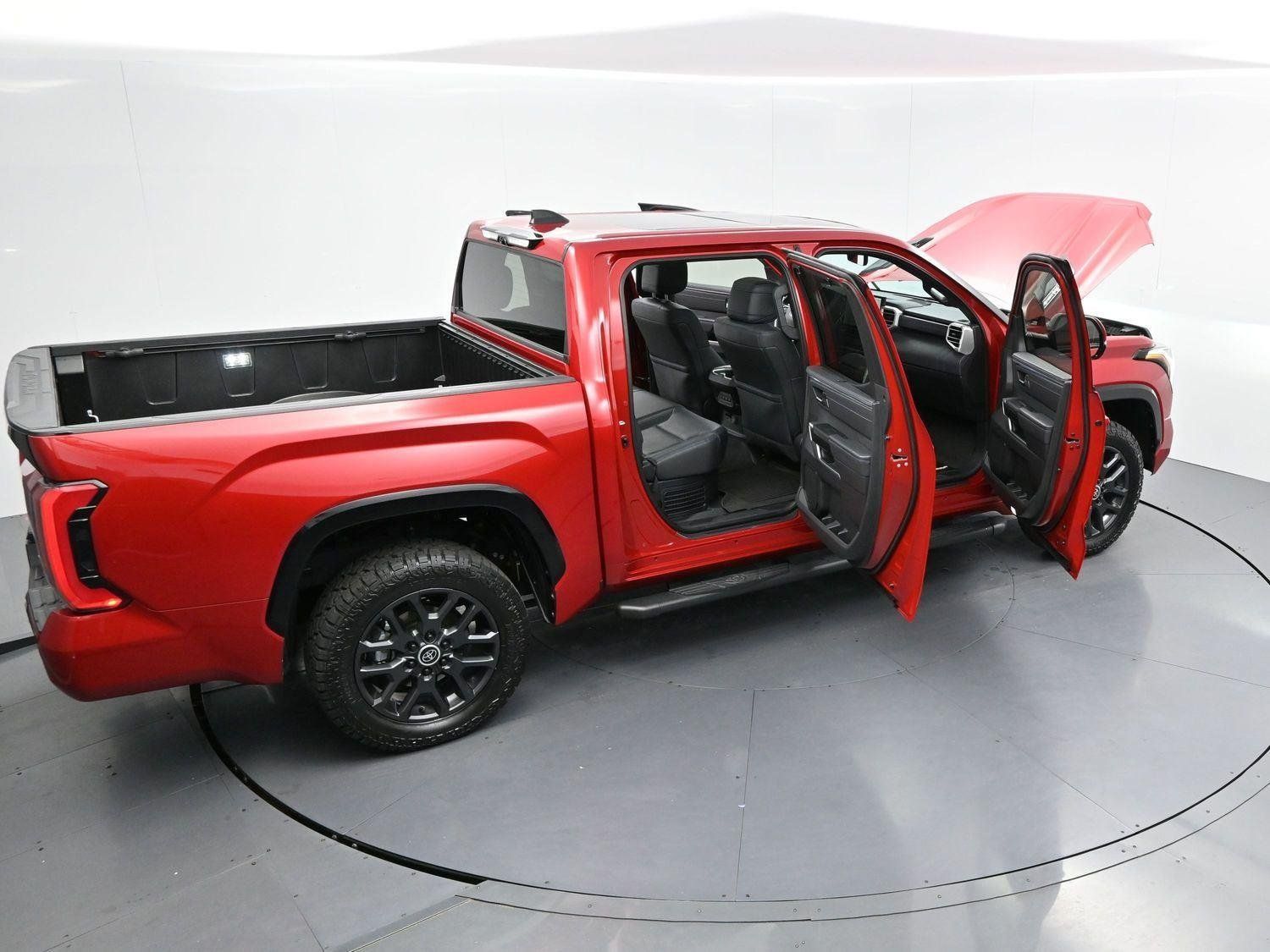 Used 2024 Toyota Tundra Platinum AWD/4WD image 40