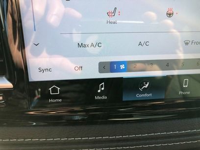 New 2026 Chrysler Pacifica Select