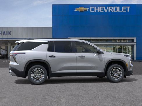 New 2026 Chevrolet Traverse LT FWD image 5