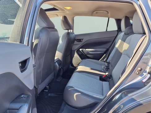 Used 2024 Subaru Crosstrek 2.0i Premium image 24