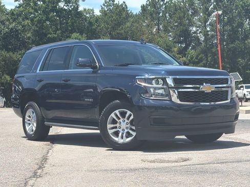 Used 2019 Chevrolet Tahoe LT RWD image 2