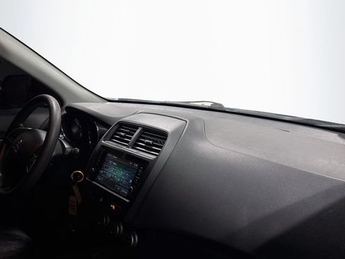 Used 2020 Mitsubishi Outlander Sport ES FWD image 20