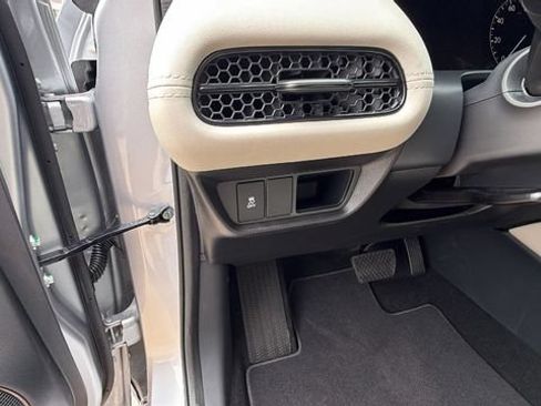 New 2027 Honda HR-V LX image 30