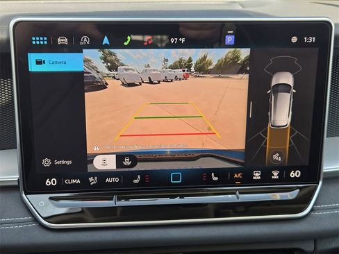 New 2025 Volkswagen Tiguan SE image 15