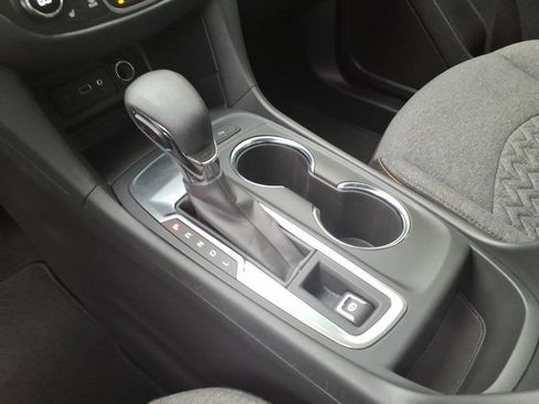 Used 2024 Chevrolet Equinox LT FWD image 11