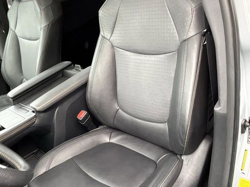 Used 2023 Toyota Sienna XLE Woodland Edition image 8