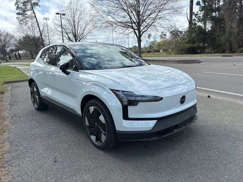 New 2026 Volvo EX30 Plus image 4
