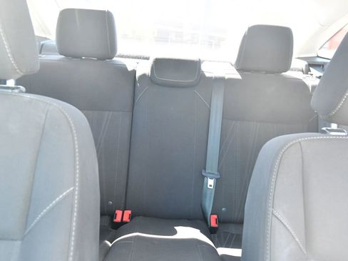 Used 2017 Ford Focus SEL FWD image 26