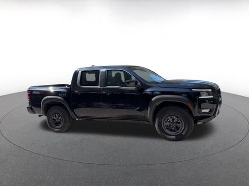 Used 2026 Nissan Frontier PRO-4X AWD/4WD image 2