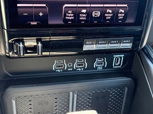 New 2026 RAM 3500 Limited AWD/4WD image 23