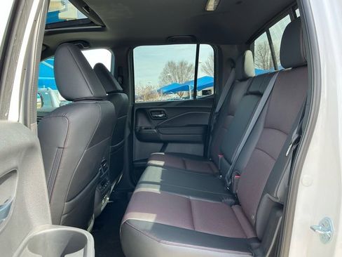 New 2026 Honda Ridgeline Black Edition image 8