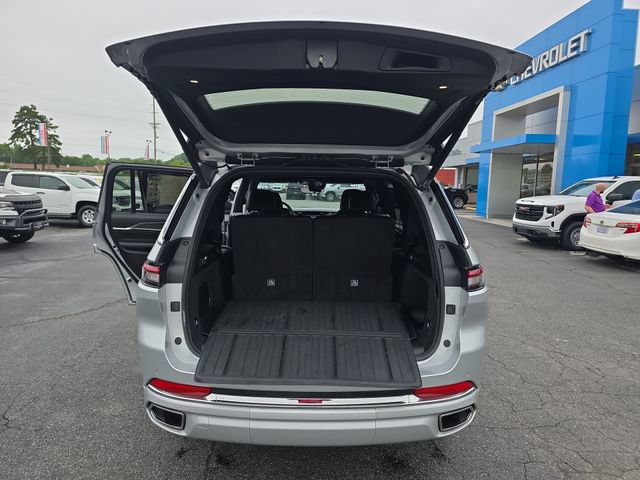 Used 2024 Jeep Grand Cherokee L Overland w/ Trailer Tow Package AWD/4WD image 14