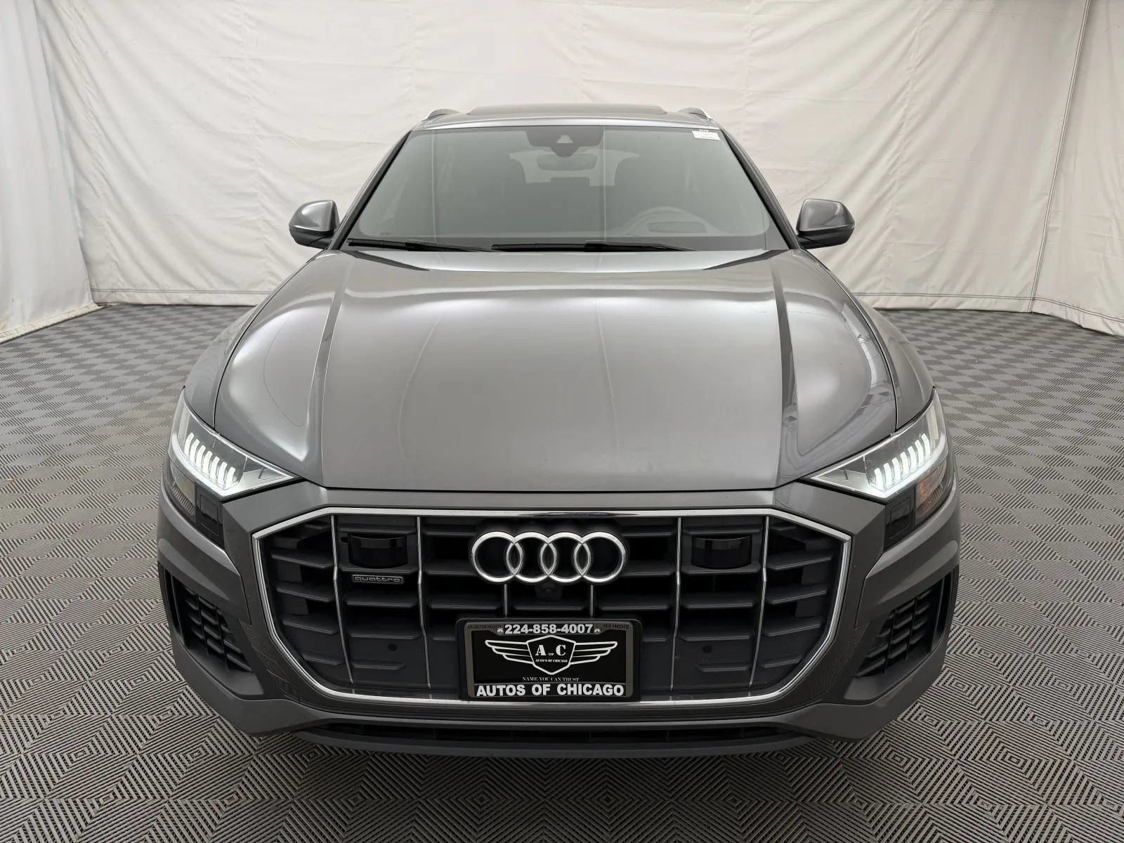 Used 2019 Audi Q8 Prestige AWD/4WD image 3