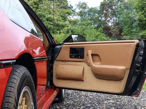 Used 1988 Pontiac Fiero GT RWD image 47