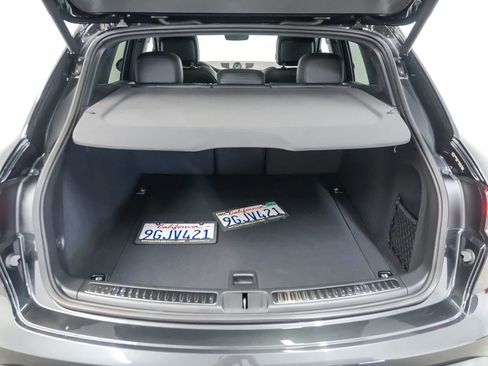 Certified 2023 Porsche Macan S AWD/4WD image 31