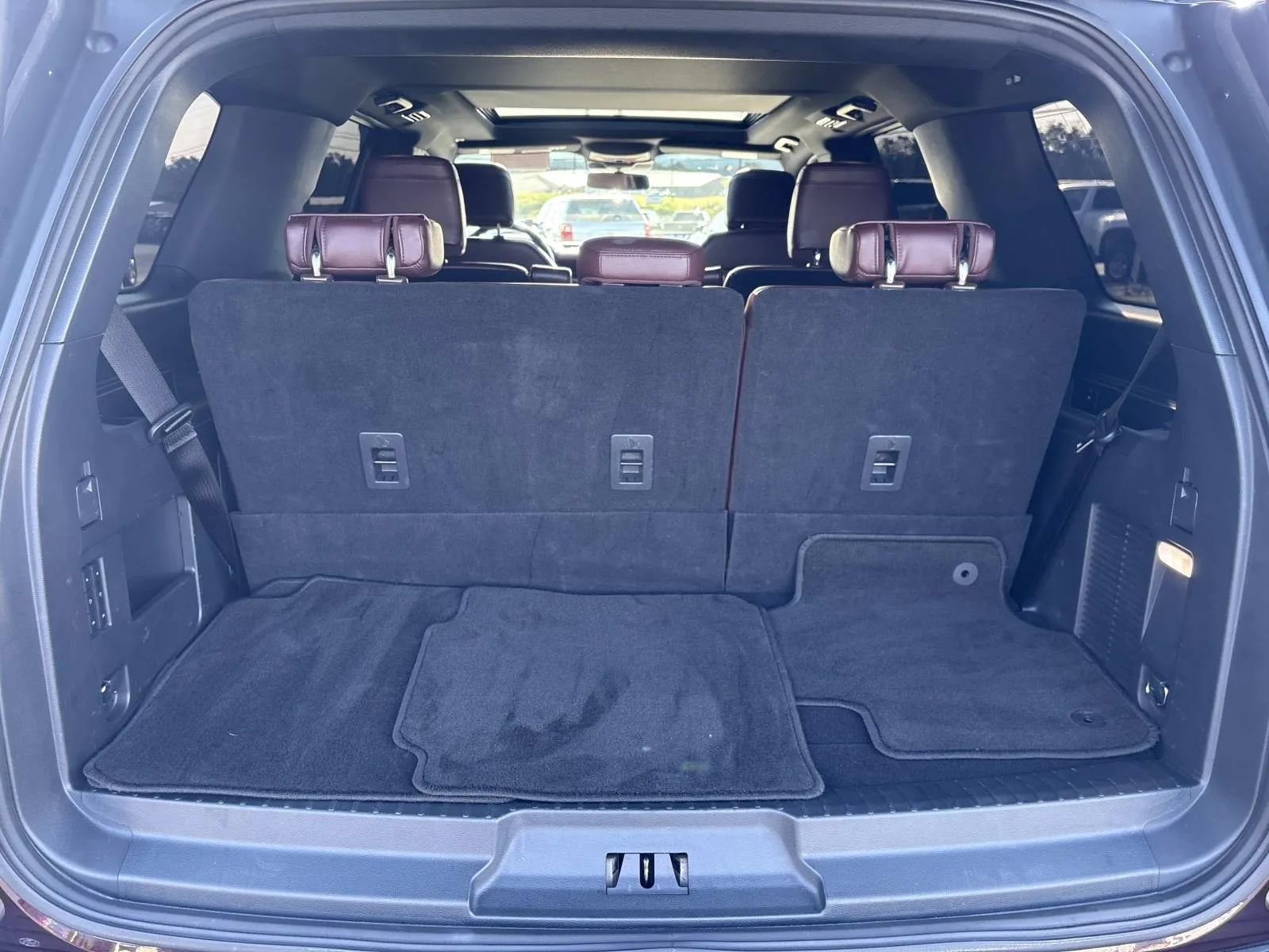 Used 2024 Ford Expedition Limited RWD image 19
