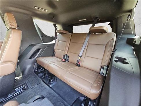Used 2022 Chevrolet Tahoe High Country AWD/4WD image 19