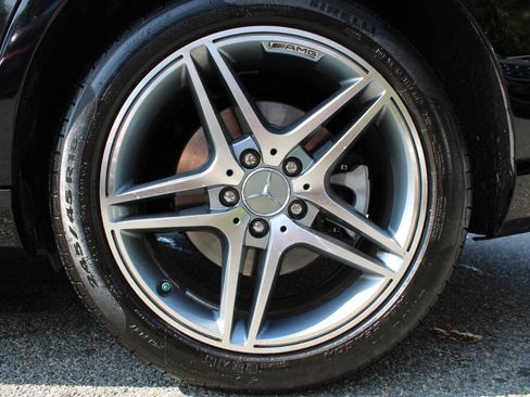 Used 2017 Mercedes-Benz E 300 4MATIC image 17