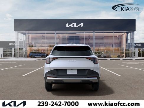 New 2026 Kia Sportage LX FWD image 5