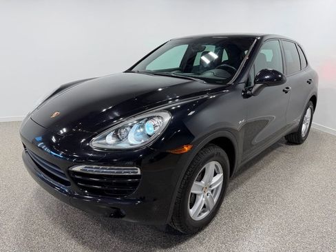 Used 2013 Porsche Cayenne Diesel image 2