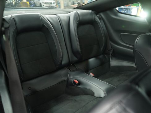 Used 2016 Ford Mustang Shelby GT350 w/ Technology Package RWD image 12
