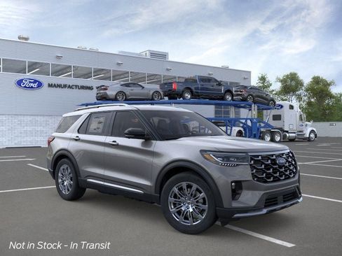 New 2026 Ford Explorer Platinum RWD image 7
