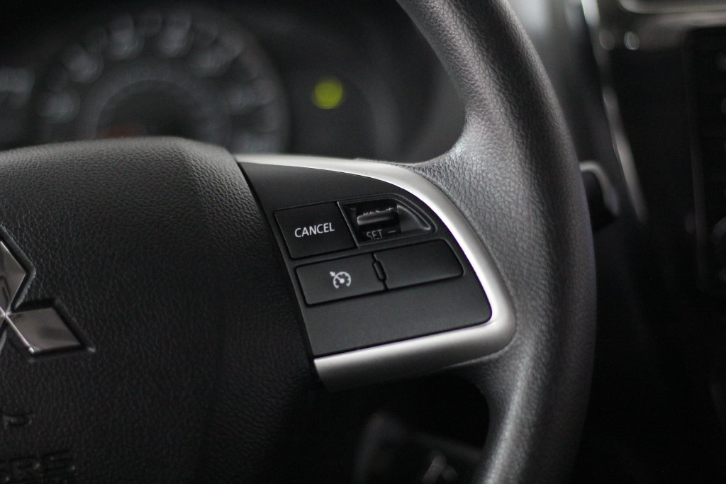 Used 2024 Mitsubishi Mirage ES FWD image 13