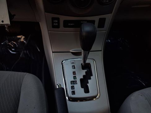 Used 2012 Toyota Corolla LE image 10