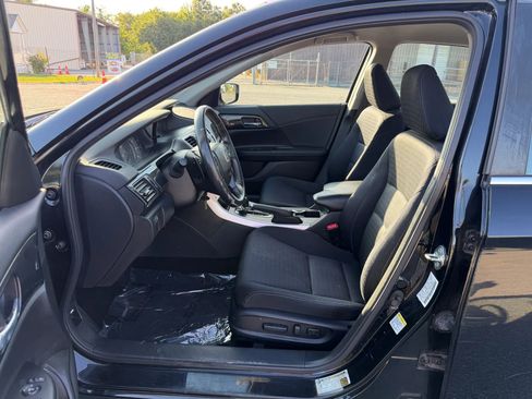 Used 2014 Honda Accord Sport image 9