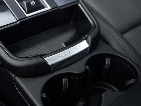 Certified 2026 Porsche Macan AWD/4WD image 28