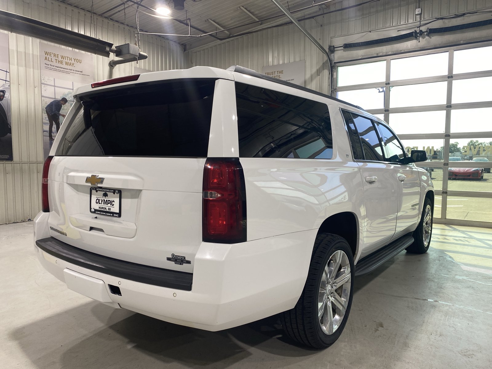 Used 2018 Chevrolet Suburban LT AWD/4WD image 7