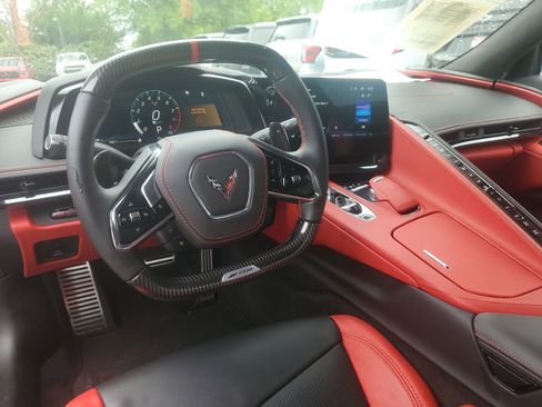 Used 2025 Chevrolet Corvette Z06 w/ Z07 Performance Package image 9